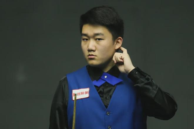 年轻球员的 年轻球员的